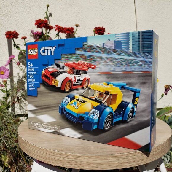 NEW LEGO City Racing Cars building set 60256 Car with Minifigures 190 pieces $30 - Picture 6 of 10